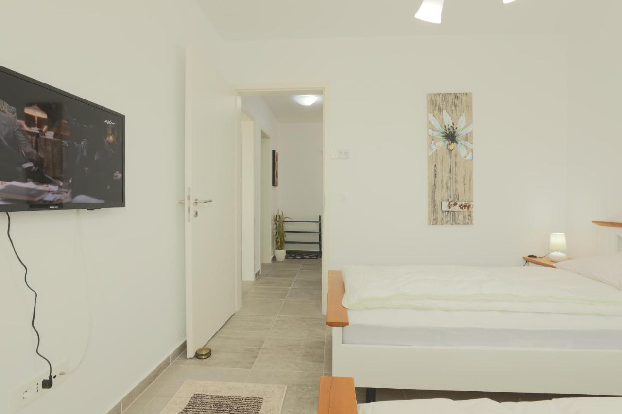 Elegant Sophia'S Apartment Braşov Extérieur photo