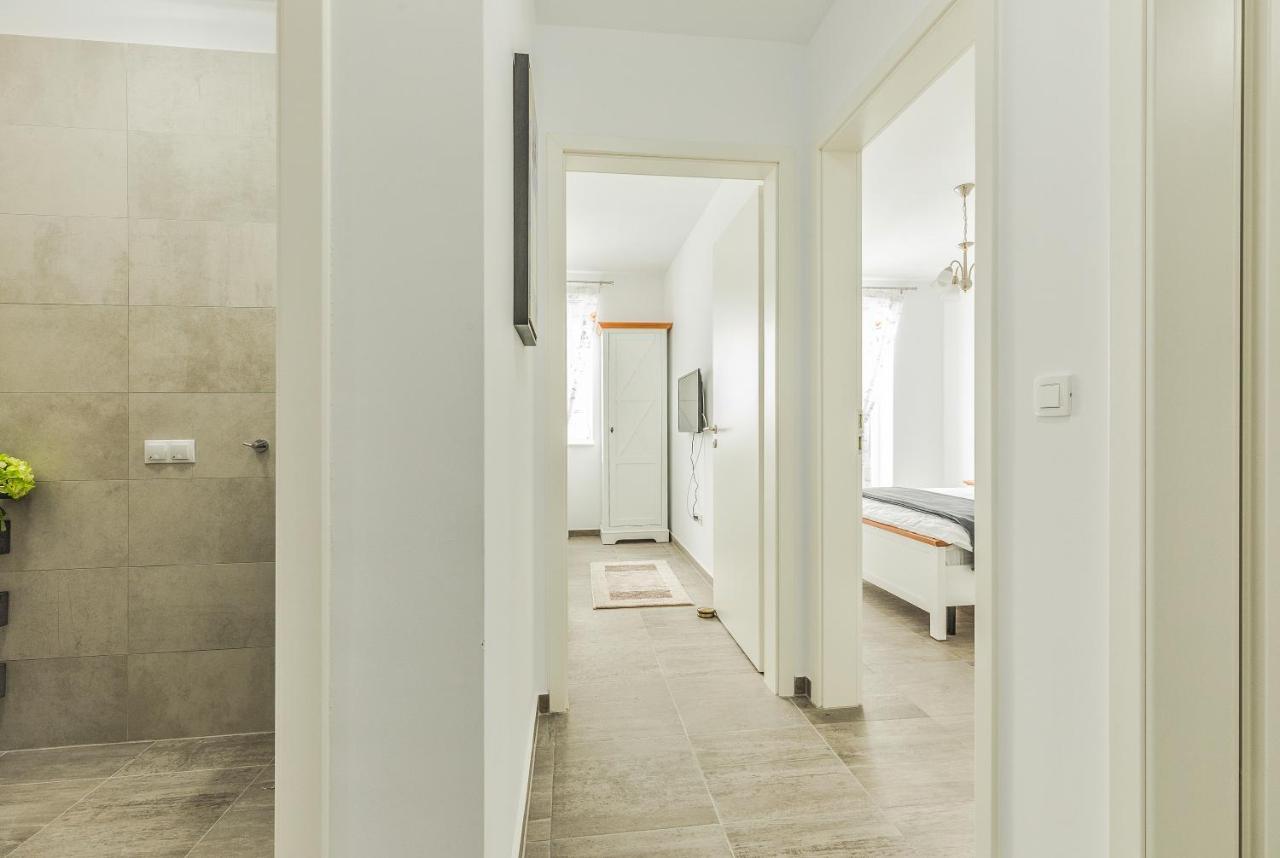 Elegant Sophia'S Apartment Braşov Extérieur photo